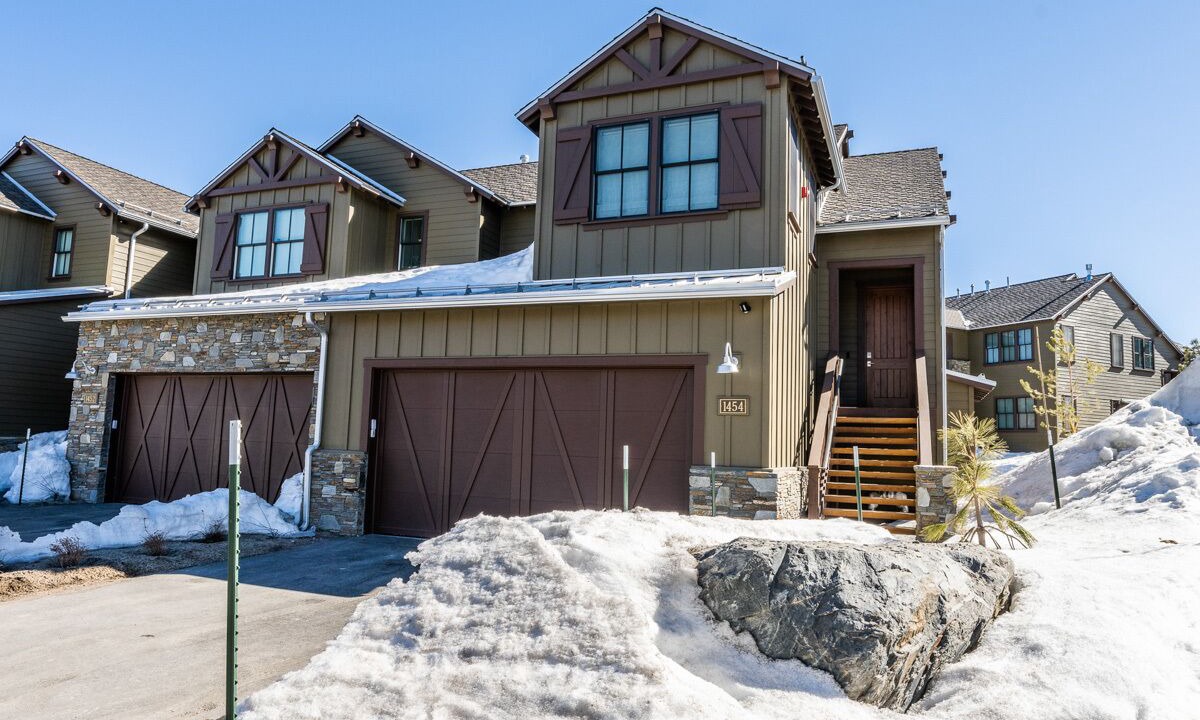 Photo of Outdoor in Mammoth Lakes