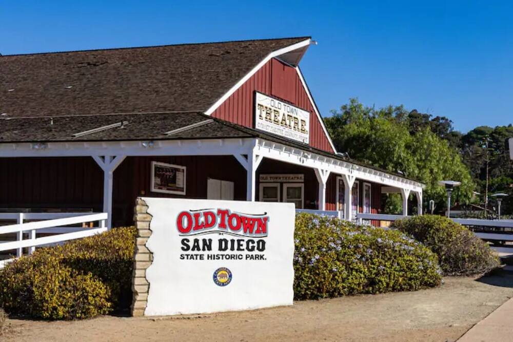 Photo of Outdoor in Midway District