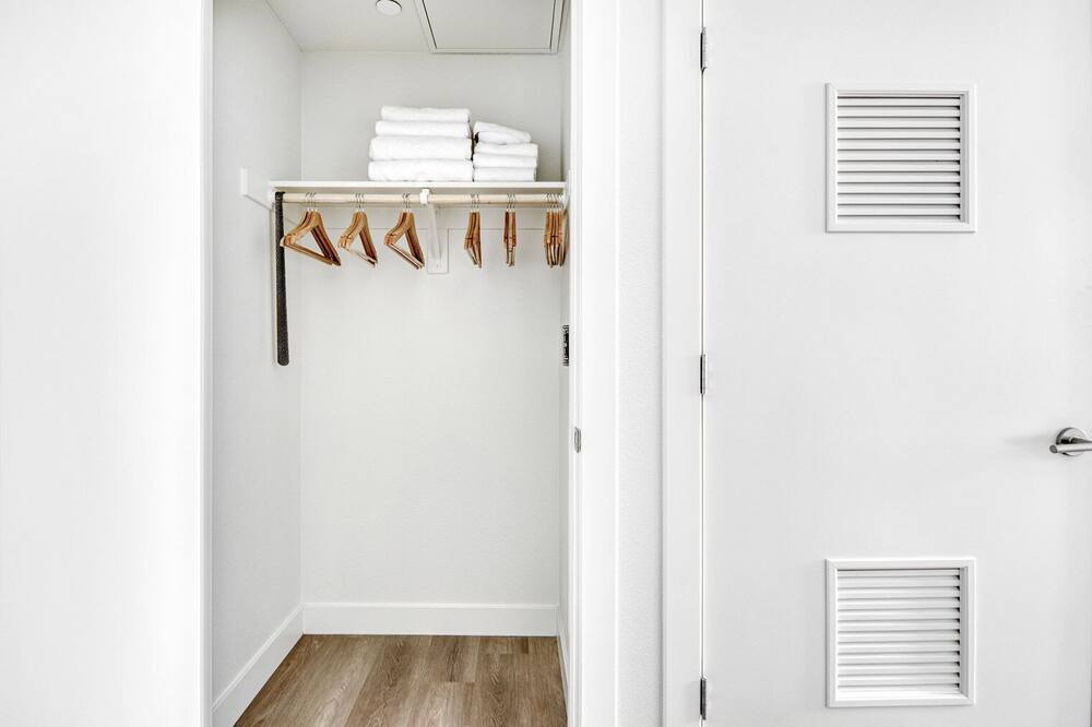 Photo of Bedroom in Downtown Berkeley