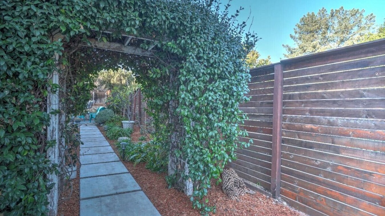 Photo of Outdoor in Spring Valley