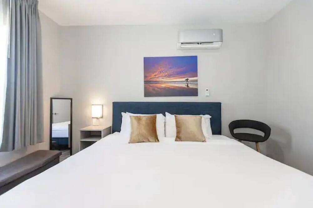 Photo of Bedroom in Midway District