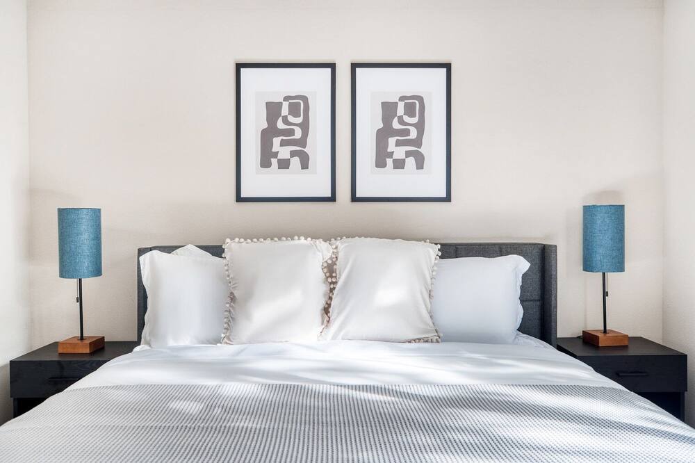Photo of Bedroom in Morse Park