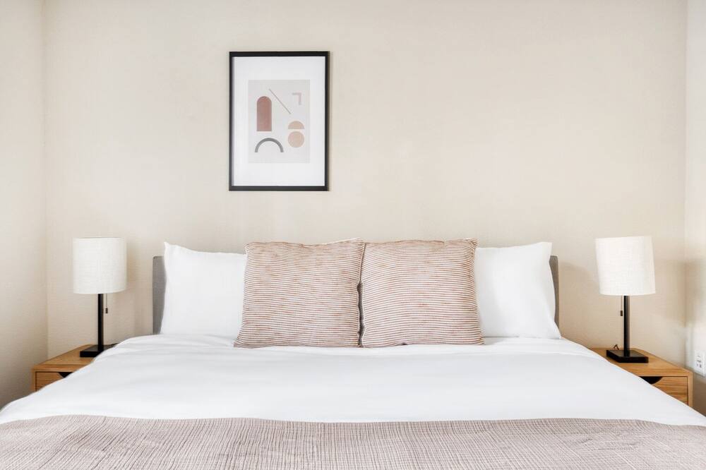 Photo of Bedroom in Morse Park