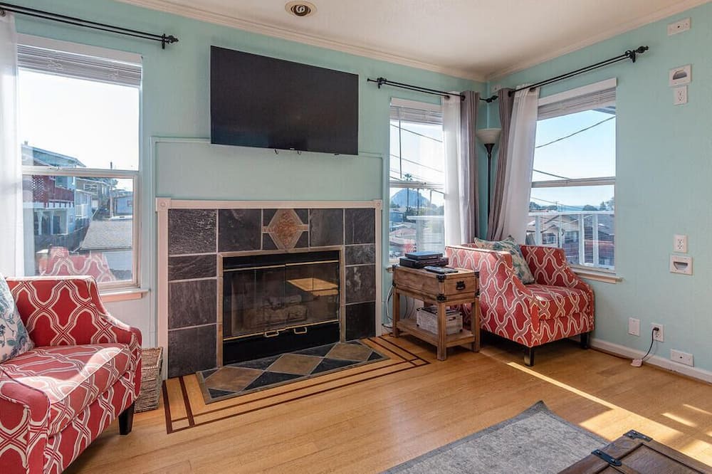 Photo of Livingroom in Morro Bay