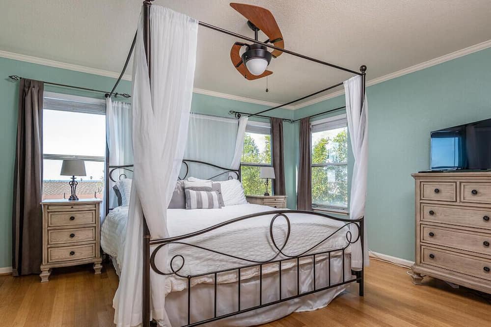 Photo of Bedroom in Morro Bay