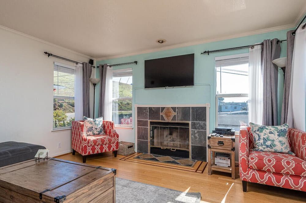 Photo of Livingroom in Morro Bay