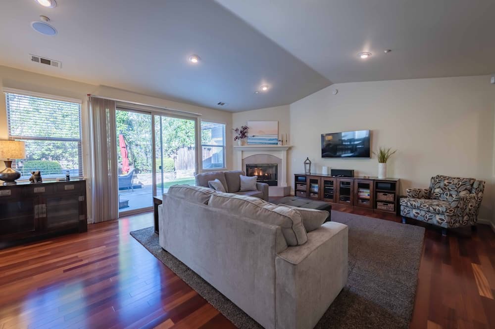 Photo of Livingroom in Arroyo Grande