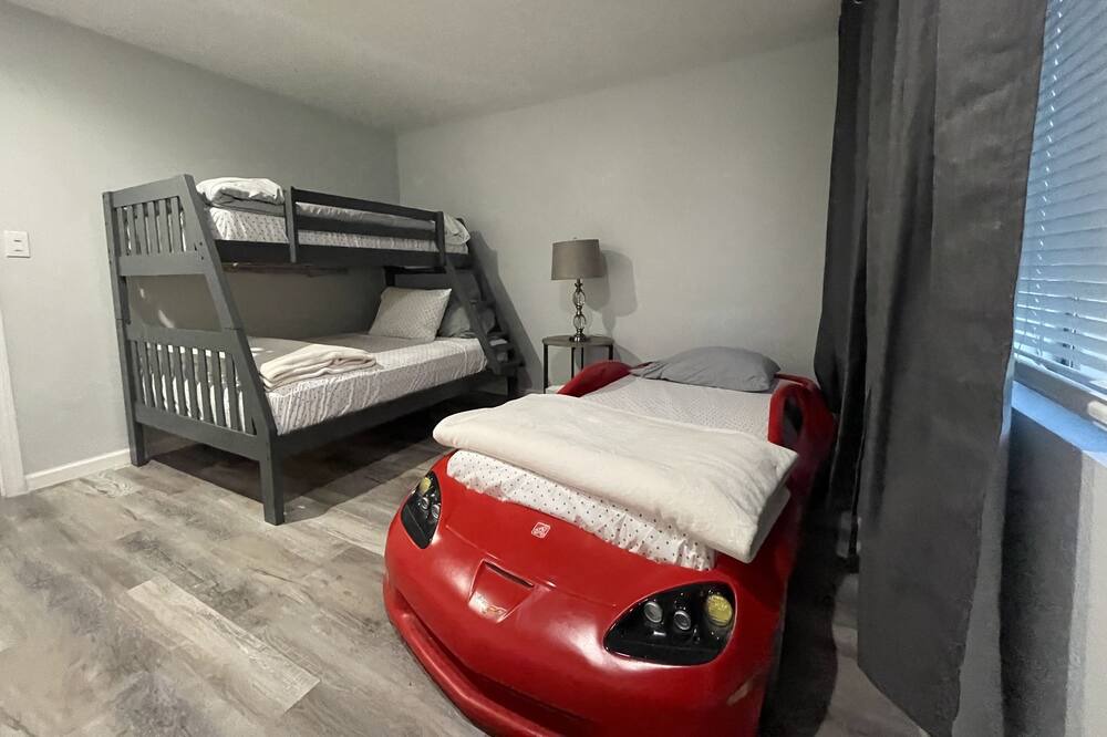 Photo of Bedroom in Otay