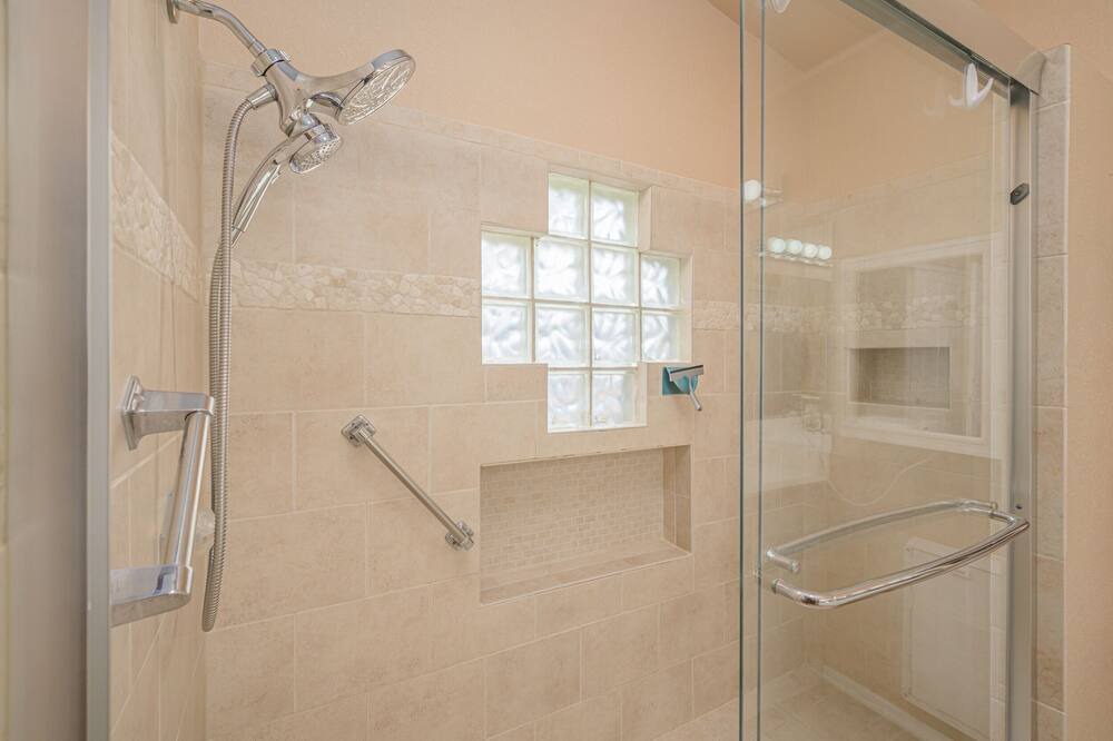 Photo of Bathroom in Bullhead City