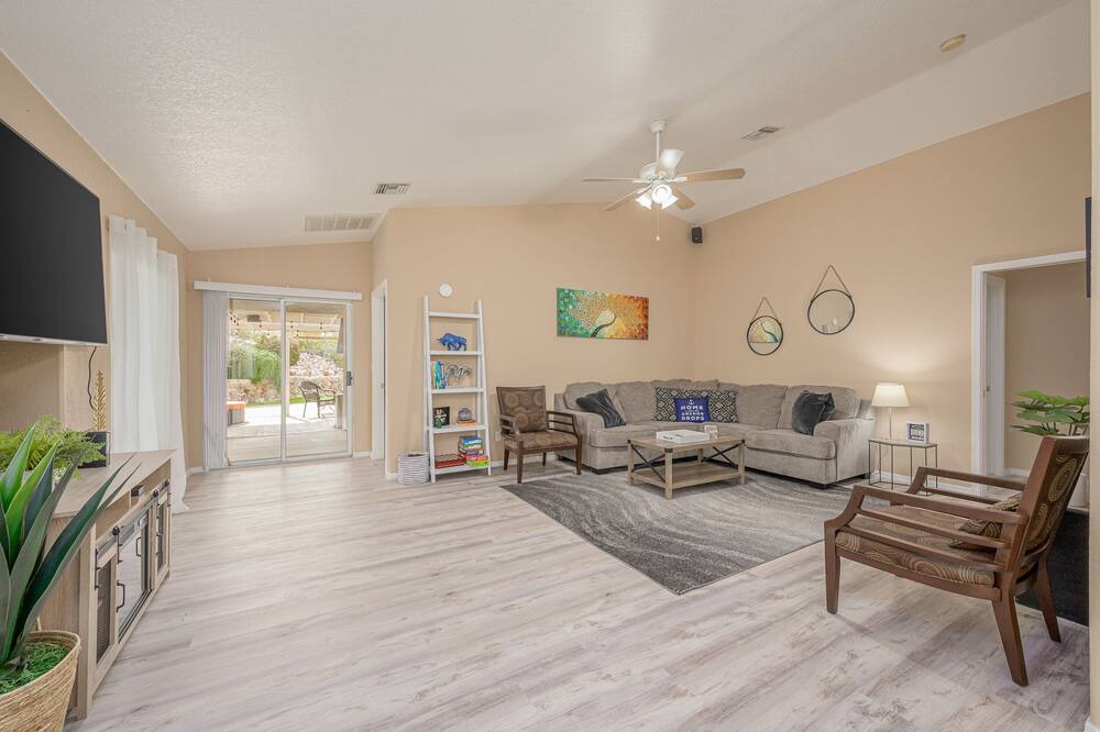 Photo of Livingroom in Bullhead City
