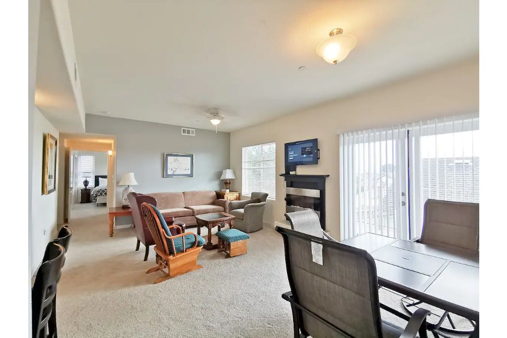 Photo of Livingroom in Downtown
