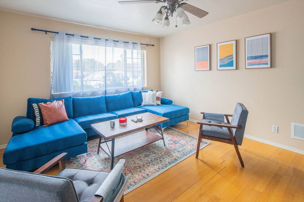 Photo of Livingroom in Glendale
