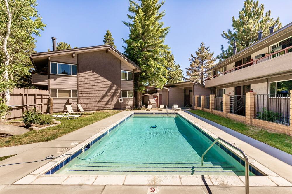 Photo of Outdoor in Mammoth Lakes
