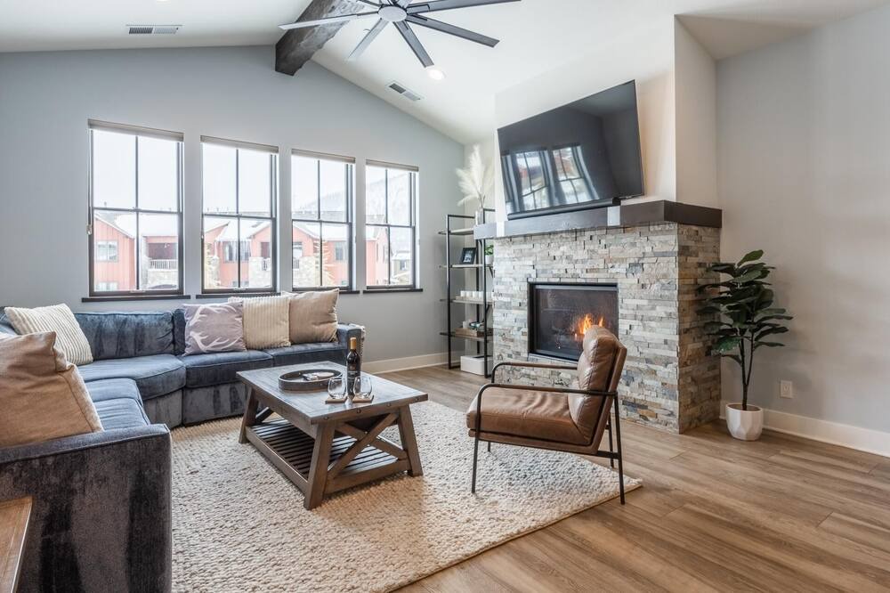 Photo of Livingroom in Mammoth Lakes