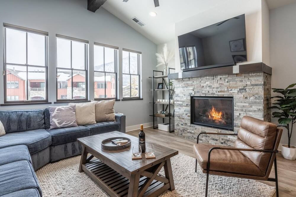 Photo of Livingroom in Mammoth Lakes