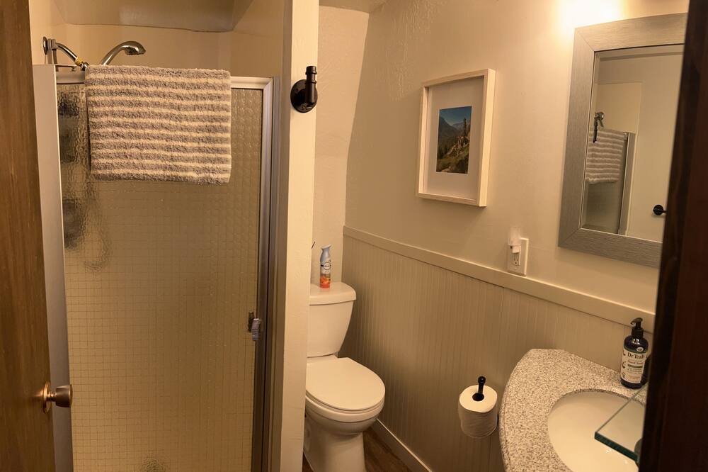 Photo of Bathroom in Cold Springs