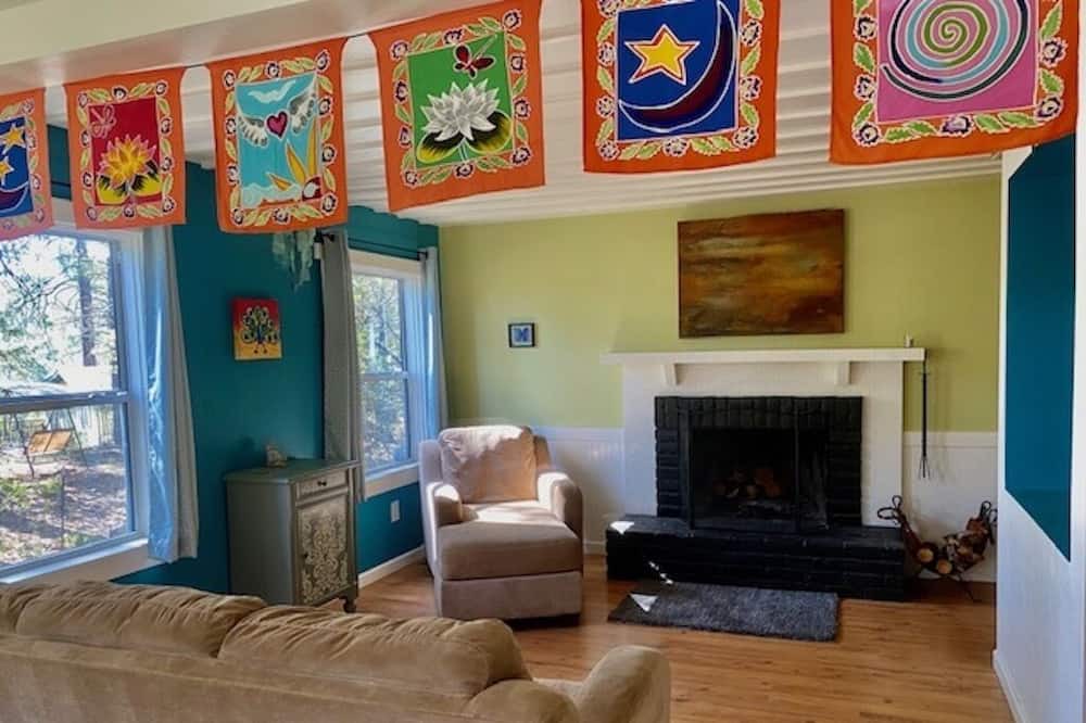 Photo of Livingroom in Ponderosa Park