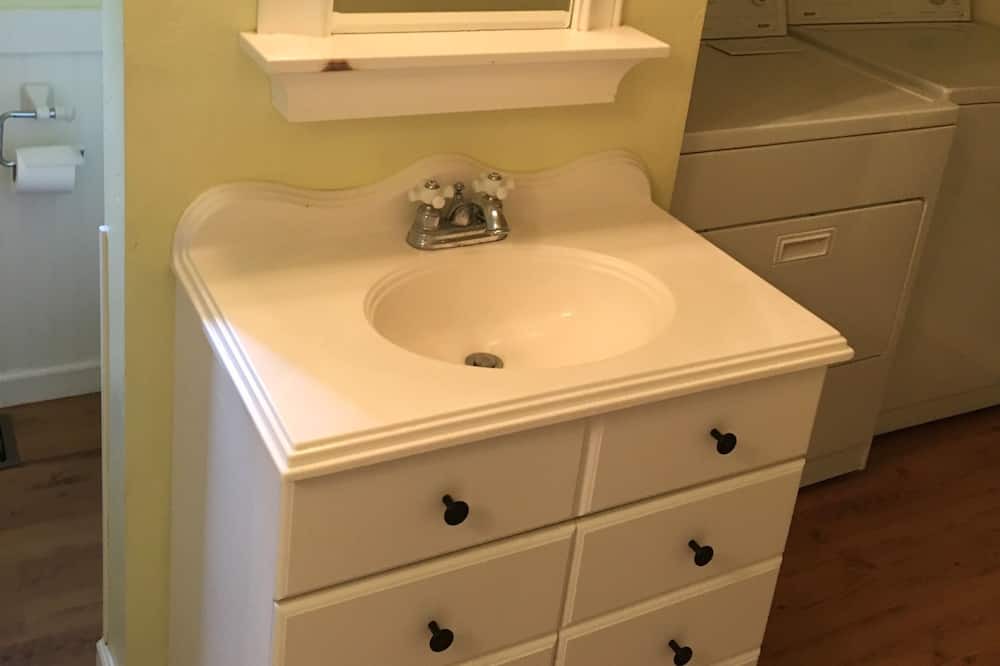 Photo of Bathroom in Ponderosa Park