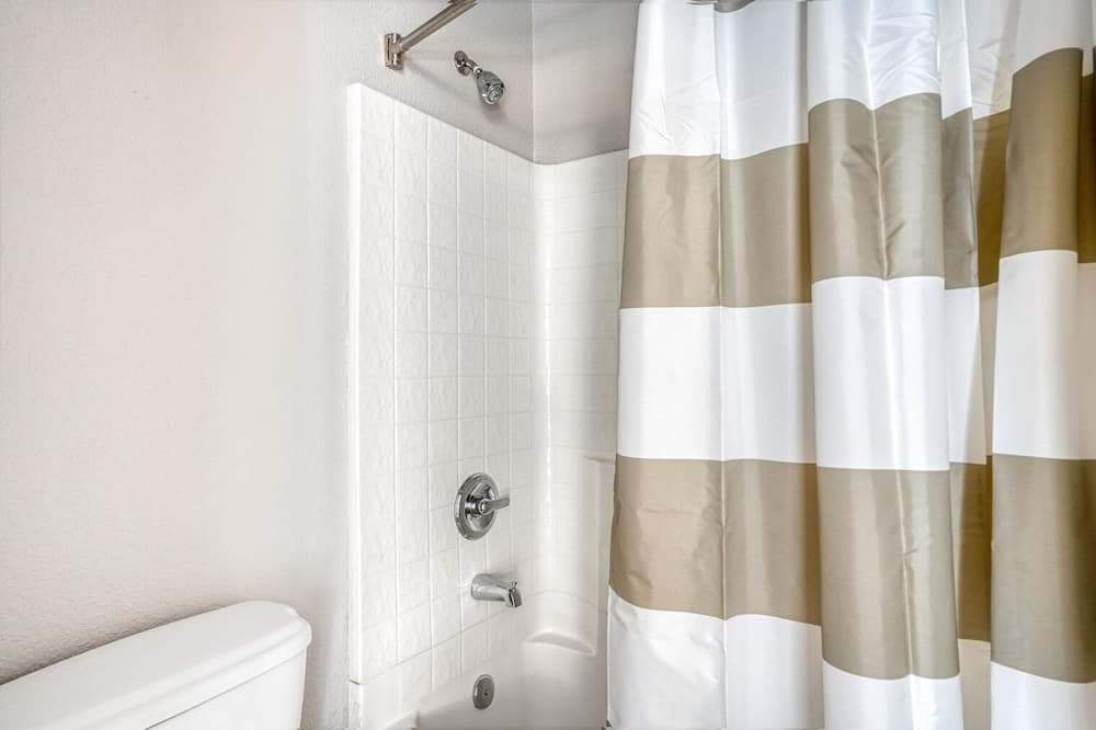 Photo of Bathroom in Willow Glen