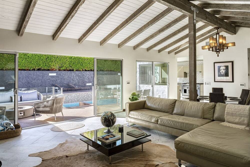 Photo of Livingroom in The Mesa