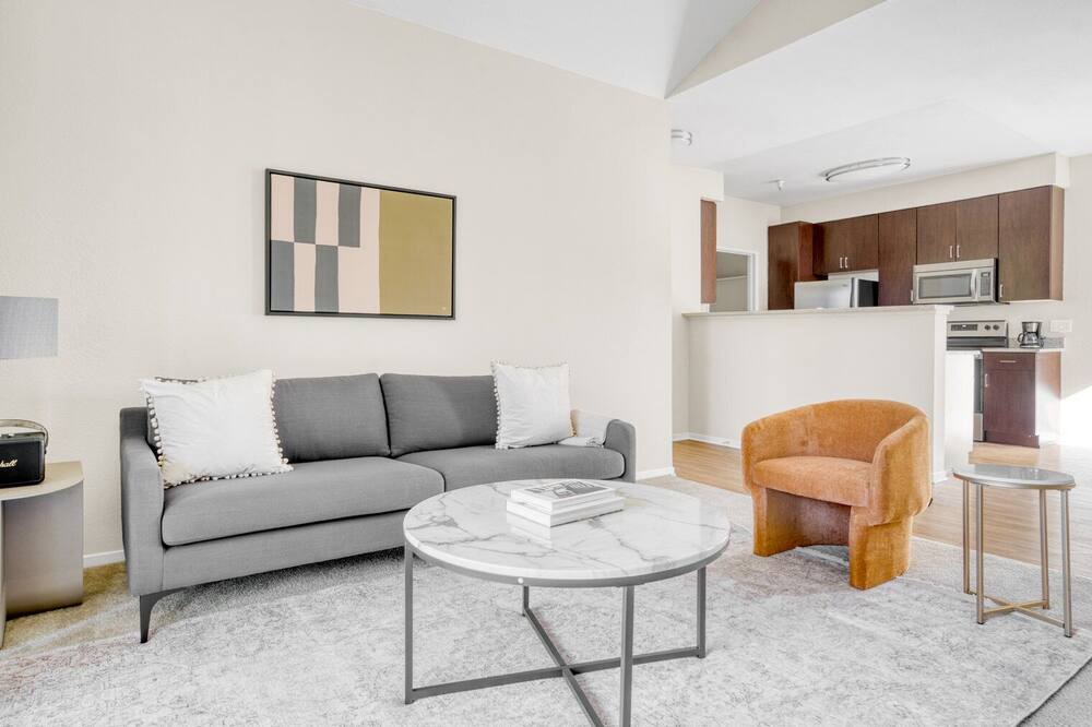 Photo of Livingroom in Downtown