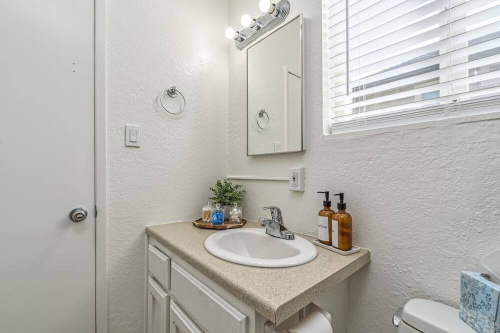 Photo of Bathroom in Livermore
