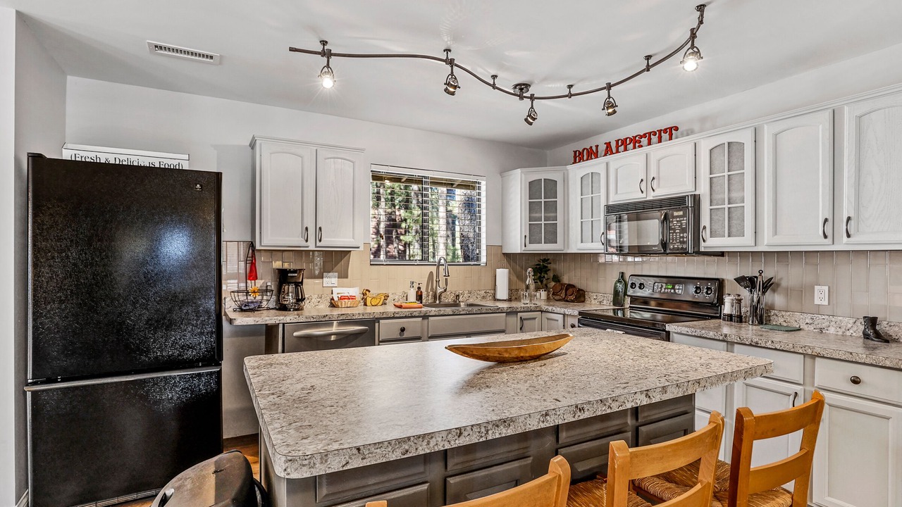 Photo of Kitchen in Munds Park