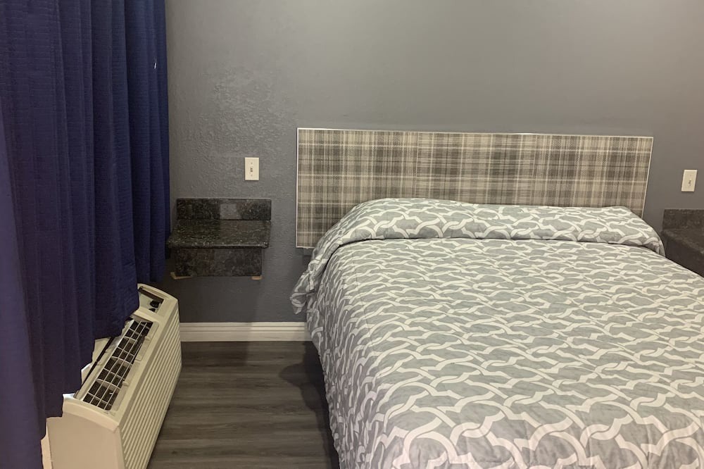 Photo of Bedroom in Los Angeles
