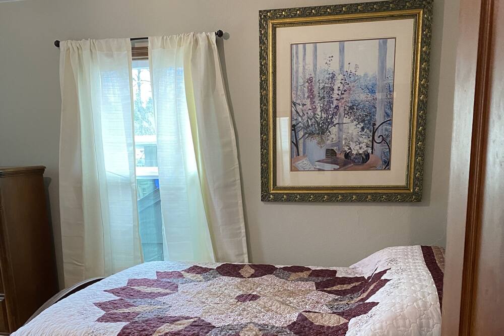 Photo of Bedroom in Northeast Neighbors