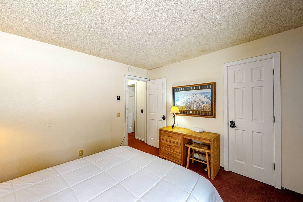 Photo of Others in Mammoth Lakes