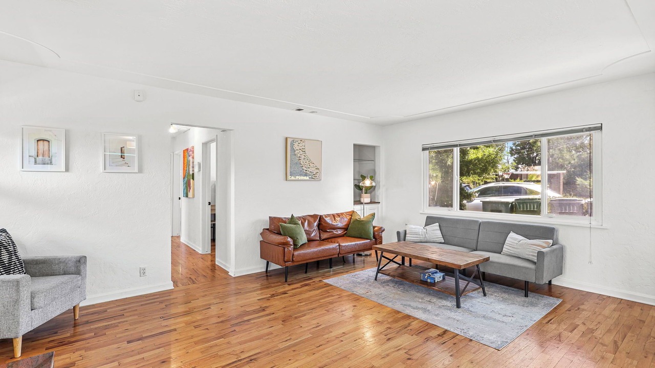 Photo of Livingroom in Sunset