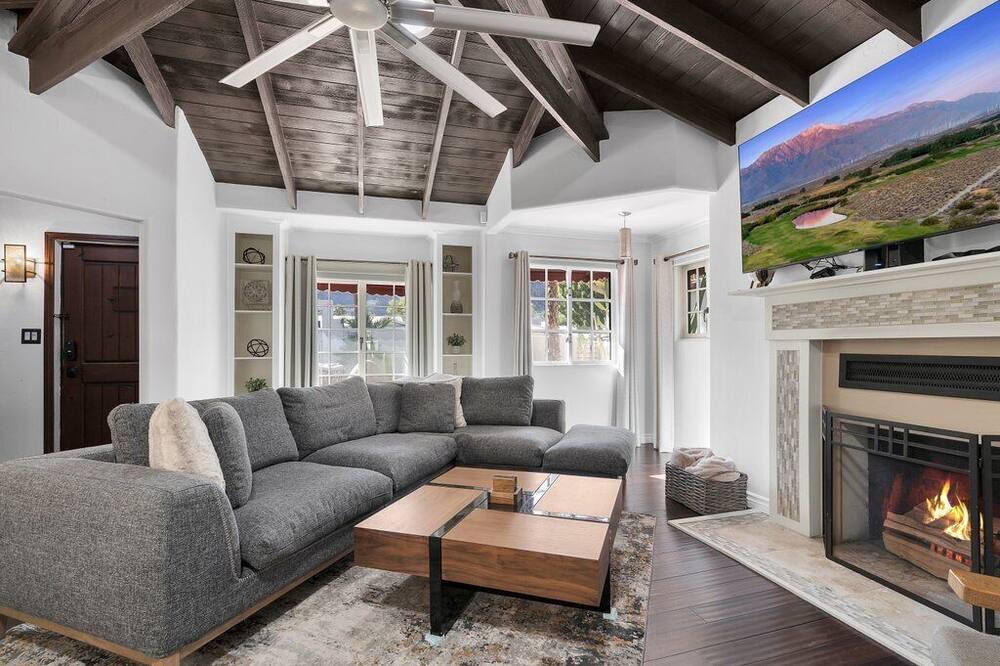 Photo of Livingroom in La Quinta Cove
