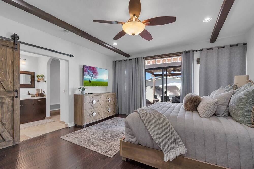 Photo of Bedroom in La Quinta Cove