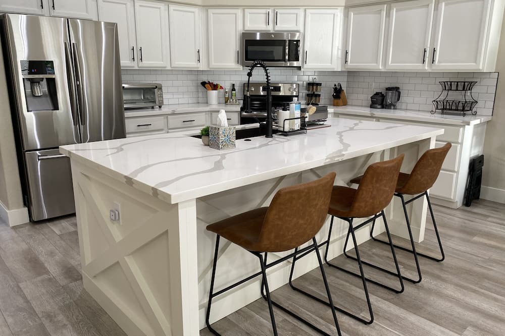 Photo of Kitchen in Val Vista Lakes