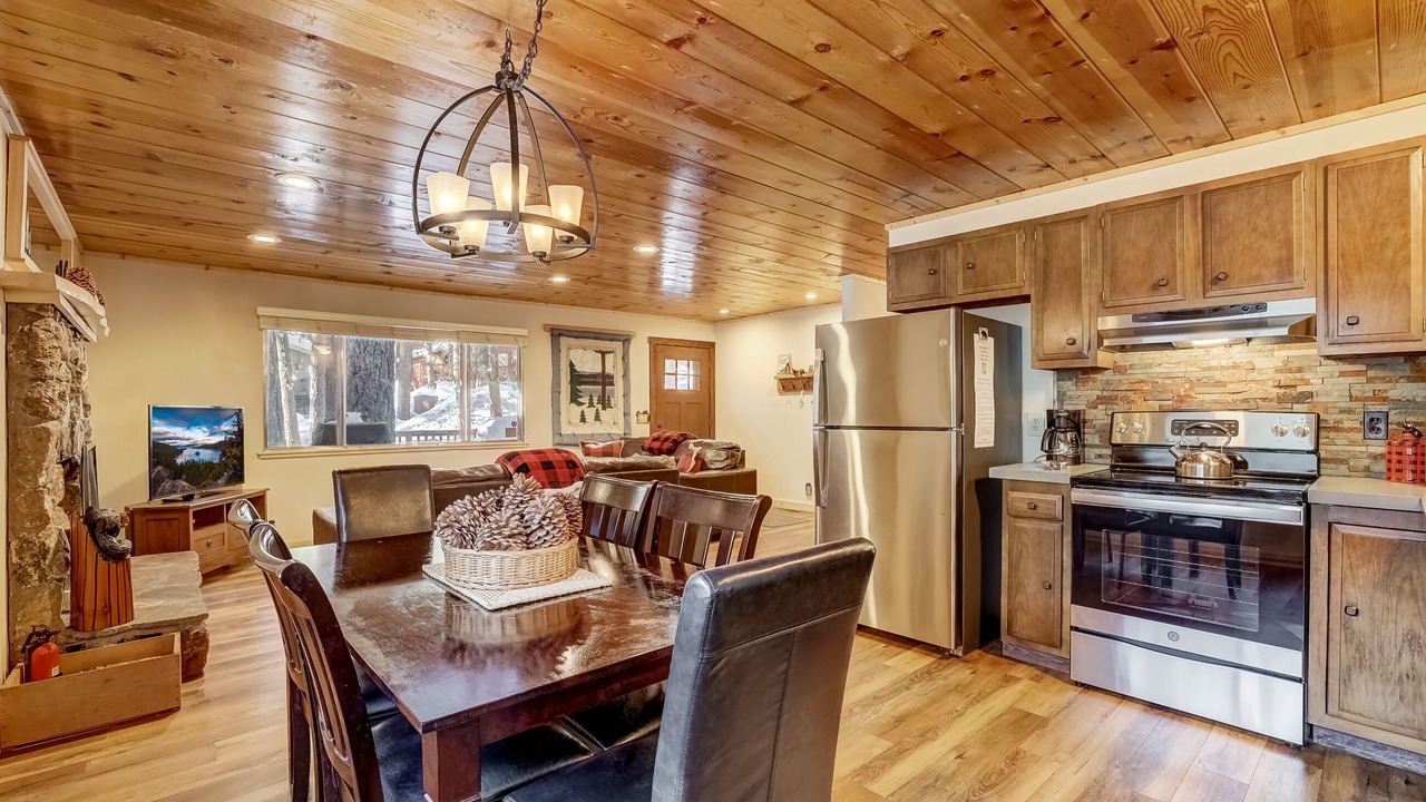 Photo of Kitchen in Pioneer Trail