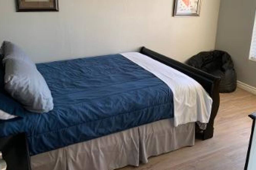 Photo of Bedroom in Pahrump