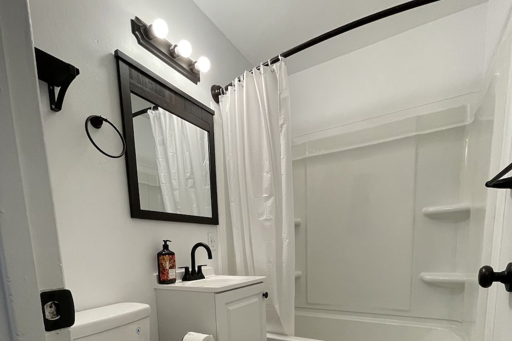 Photo of Bathroom in Tehama County