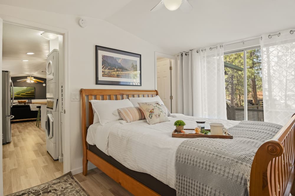 Photo of Bedroom in Munds Park