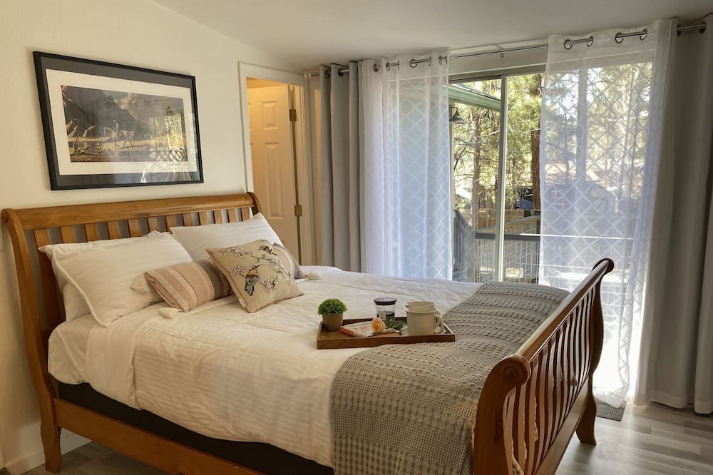 Photo of Bedroom in Munds Park