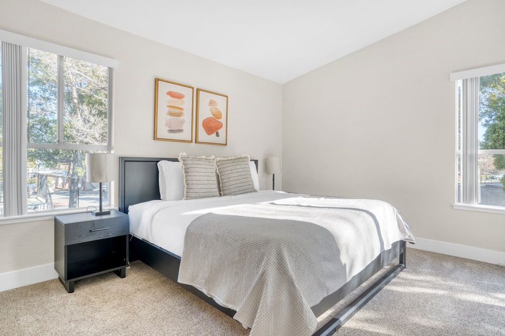 Photo of Bedroom in Willow Glen