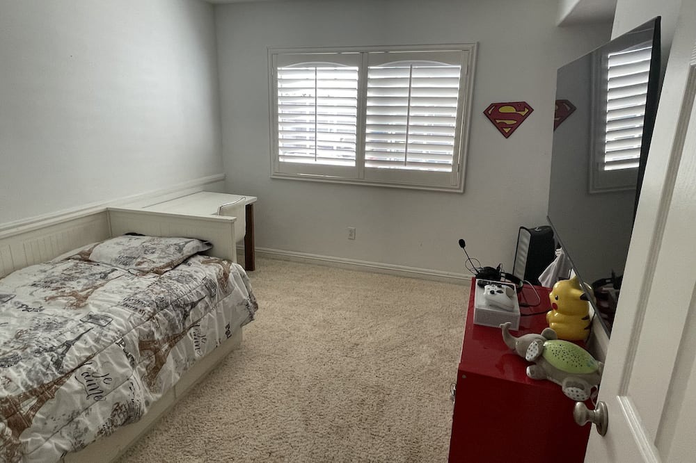 Photo of Bedroom in Costa Mesa