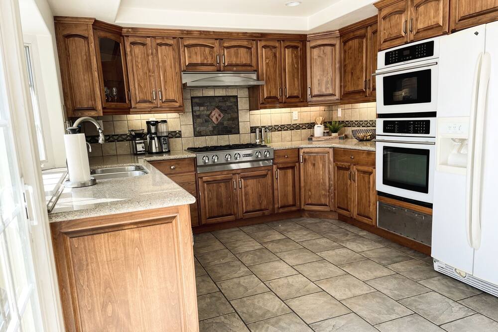 Photo of Kitchen in Costa Mesa