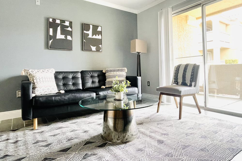 Photo of Livingroom in Silverado Ranch