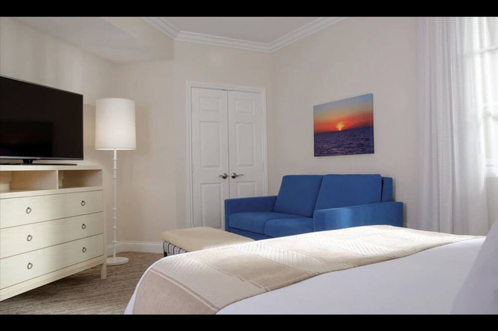 Photo of Bedroom in Newport Coast