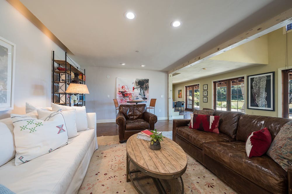 Photo of Livingroom in San Luis Obispo