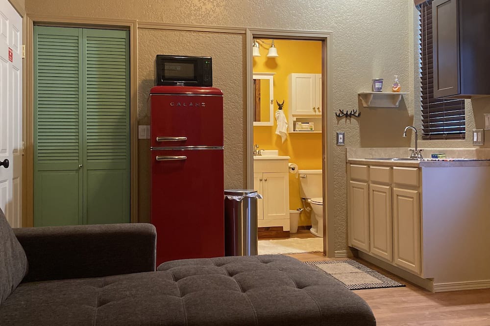 Photo of Livingroom in Posey