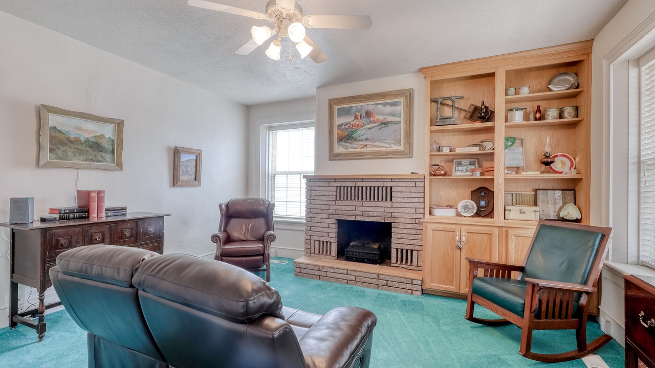 Photo of Livingroom in Parowan