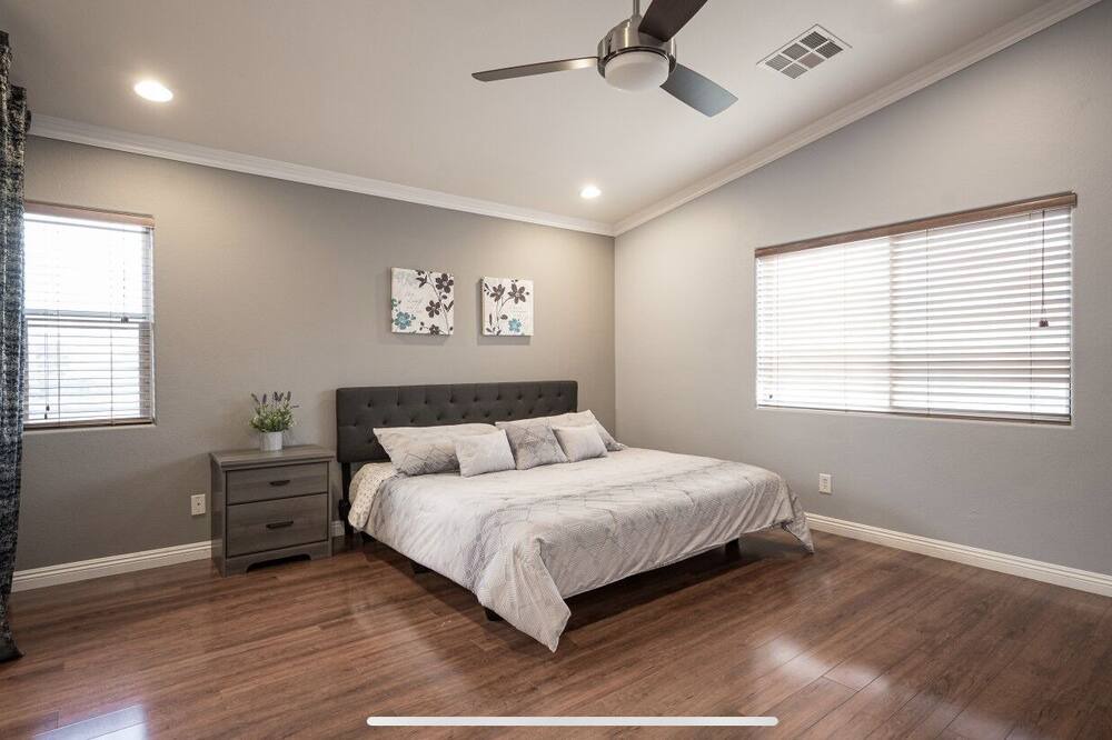 Photo of Bedroom in Enterprise