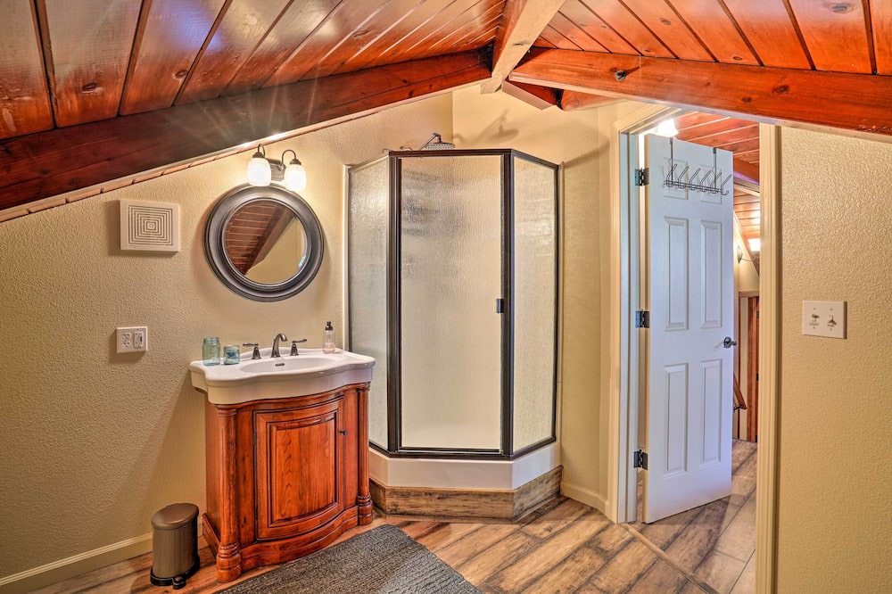 Photo of Bathroom in Clearlake