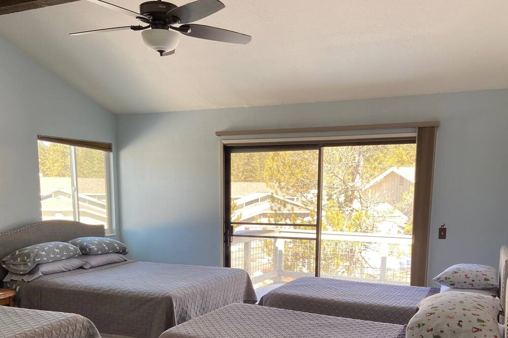 Photo of Bedroom in Plumas Eureka Estates
